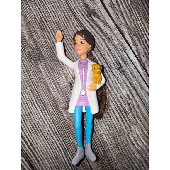 Mattel McDonald's 2019 Happy Meal Toy Vet Doll Brunette Brown Hair - Picture 1 of 4